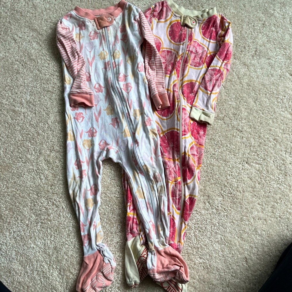 Burt’s Bees Baby Baby Girl Pajamas 12 Months - 2 Pairs